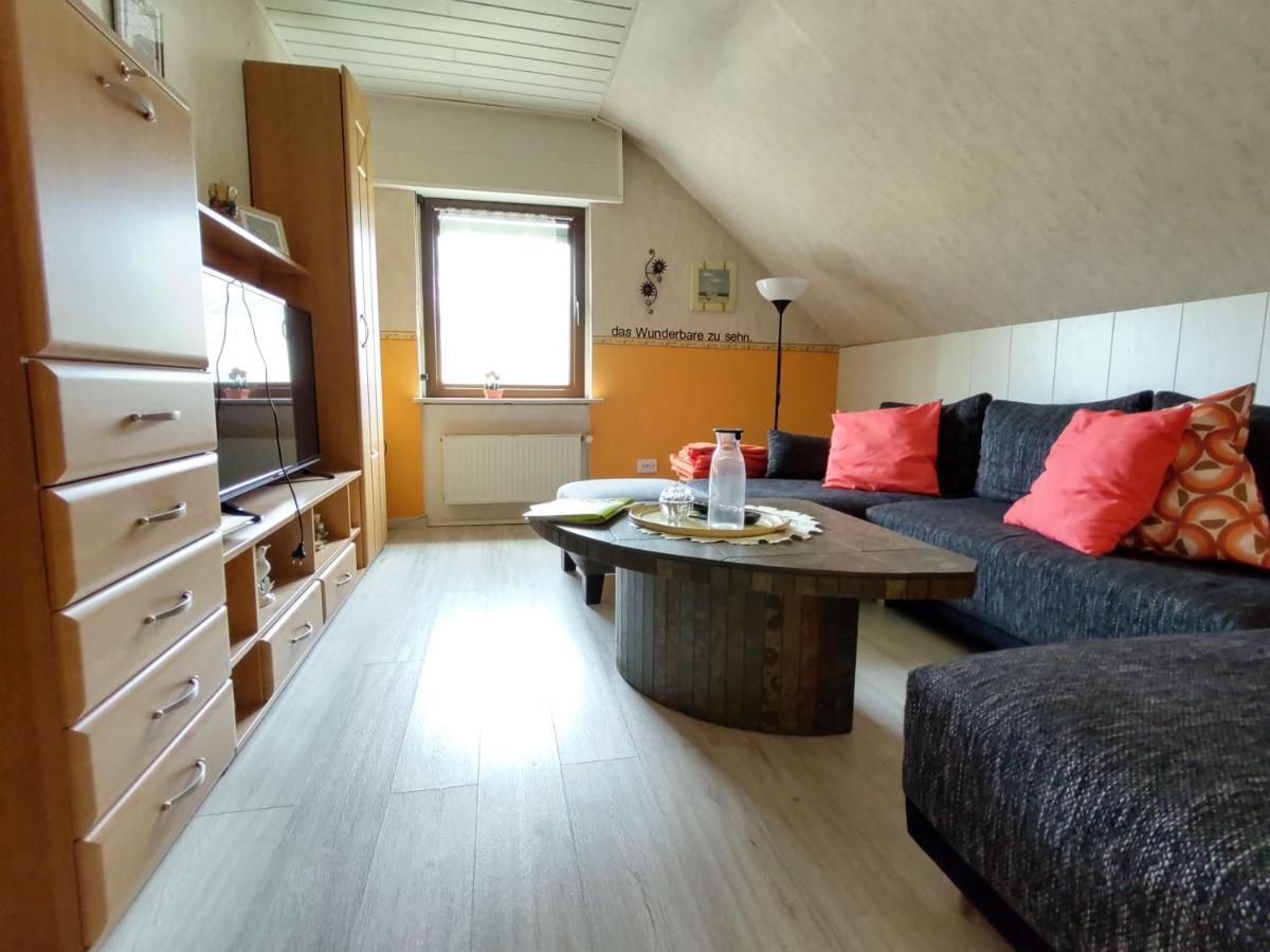 Die Ferienwohnung Lindenhof 첼 안 데어 모젤 외부 사진